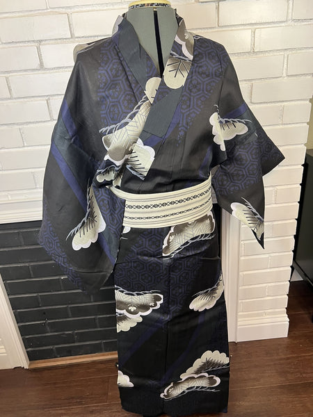 Japanese Men's YUKATA Full 3pc Set / Size: S-M, Traditional Yukata, Obi, Himo String - Pine and Tortoiseshell Pattern