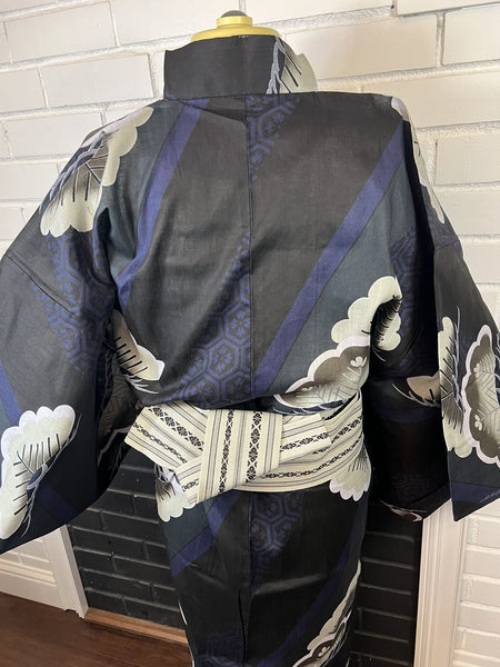 Japanese Men's YUKATA Full 3pc Set / Size: S-M, Traditional Yukata, Obi, Himo String - Pine and Tortoiseshell Pattern