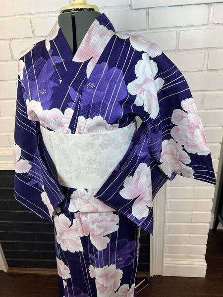 YUKATA and OBI 2 pc set, Size: M, Purple Floral Yukata & White Obi Set / Japanese Traditional Women's Yukata and Han-haba Obi