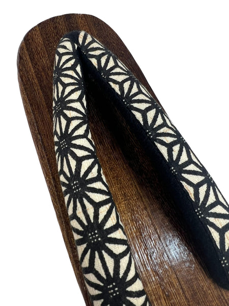 Japanese Women's Wooden Geta Sandals, Size 9–10.5 US / 25.5–26.5 cm, Traditional Asanoha Pattern Straps