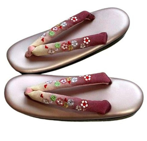 Japanese Floral Embroidered Zori Sandals: Pink Traditional Kimono Shoes