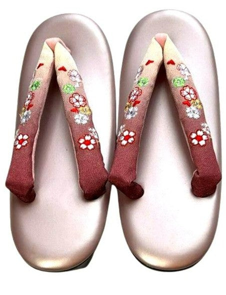 Japanese Floral Embroidered Zori Sandals: Pink Traditional Kimono Shoes