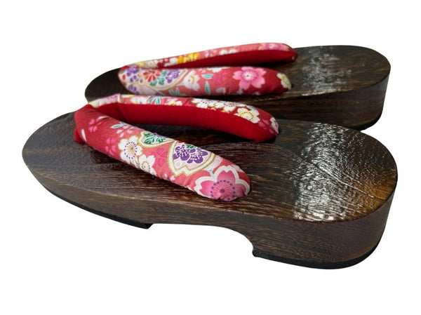 Japanese Women's Traditional Wooden Geta Sandals – Dark Wood with Pink Floral Thong Straps, Size 7.5