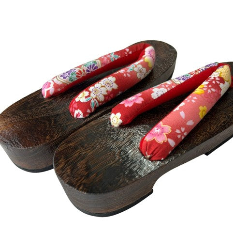 Japanese Women's Traditional Wooden Geta Sandals – Dark Wood with Pink Floral Thong Straps, Size 7.5