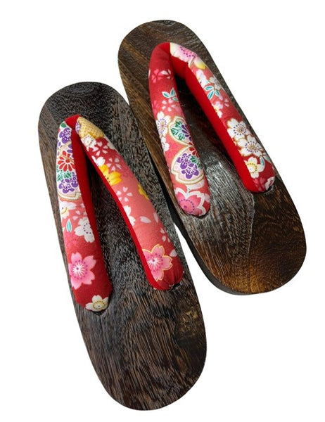 Japanese Women's Traditional Wooden Geta Sandals – Dark Wood with Pink Floral Thong Straps, Size 7.5