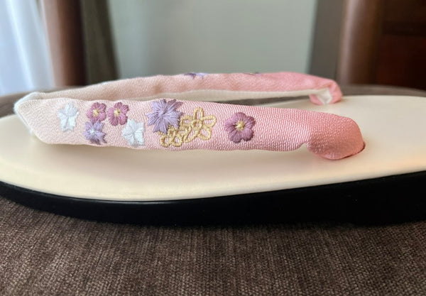 Japanese Zori Sandals – Pink Gradation with Floral Embroidered Straps, Women's Kimono Footwear