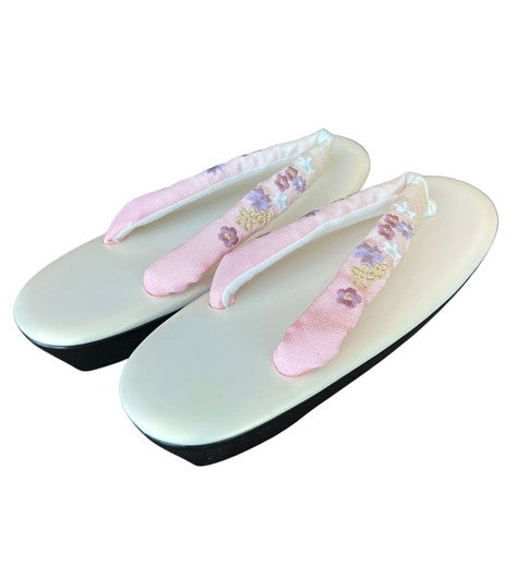 Japanese Zori Sandals – Pink Gradation with Floral Embroidered Straps, Women's Kimono Footwear