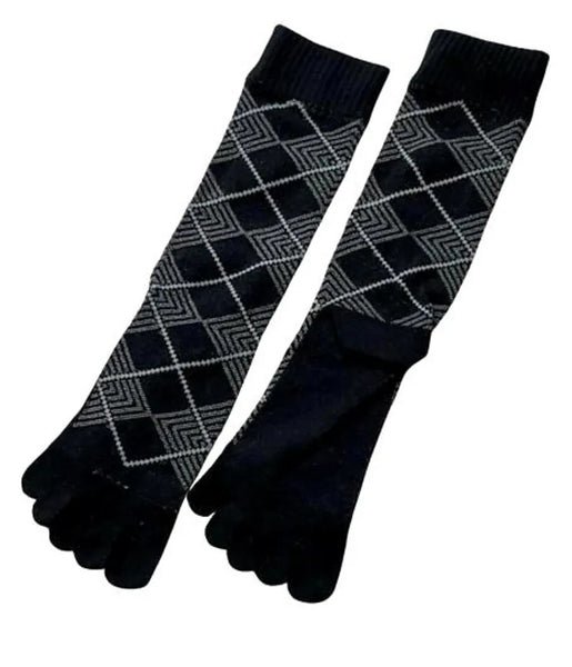Japanese Five-Toe Socks – Black & Gray Geometric Pattern