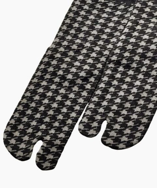 Tabi Crew Socks with Houndstooth Pattern – Japanese Split Toe Socks