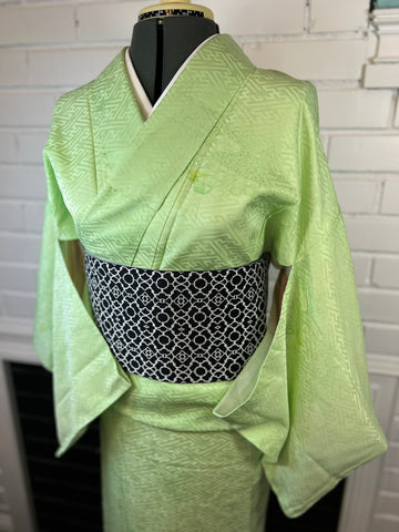 Japanese Washable Vintage KIMONO, Size: M / Traditional Women's Awase (Lined) "Komon" Kimono, Light Green with  Geometric Woven Pattern