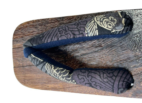 Japanese Children's Geta Sandals – Dark Grain Wood with Koi & Wave Pattern Straps, Size: US Youth 3