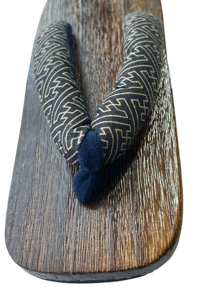 Japanese Children's Geta Sandals – Dark Grain Wood with Navy Geometric Pattern Straps, Size: US Youth 3