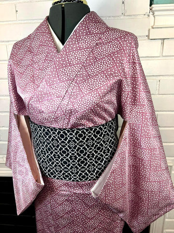 Japanese Vintage KIMONO, Size: M-L / Japanese Traditional Women's Awase (fully lined), Pink Kimono with White Dotted