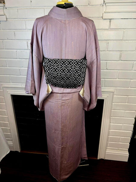 Japanese Vintage Silk Kimono: Pale Lavender Awase (Lined), Size M-L