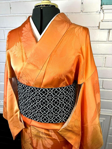 Japanese Vintage KIMONO, Size: S / Traditional Women's Awase (fully lined), Gradient Orange with Woven Floral Pattern