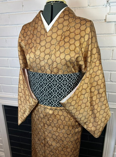 Vintage Japanese Brown Geometric Kimono | Awase (Fully Lined) | Traditional Japanese Clothing