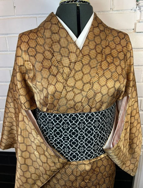 Vintage Japanese Brown Geometric Kimono | Awase (Fully Lined) | Traditional Japanese Clothing