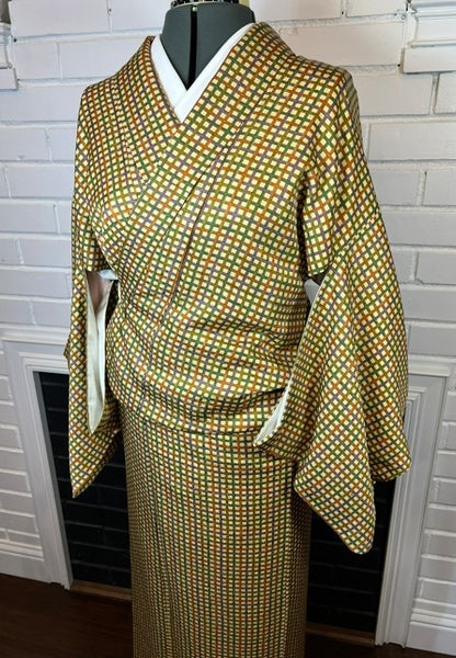 Vintage Silk Kimono and Zori Set – Autumn Geometric Pattern | Elegant Traditional Japanese outfit