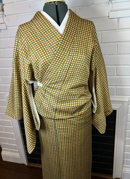 Vintage Silk Kimono and Zori Set – Autumn Geometric Pattern | Elegant Traditional Japanese outfit