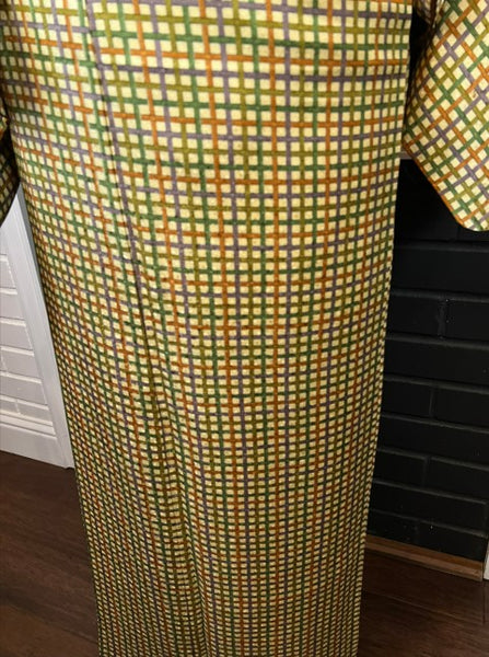 Vintage Silk Kimono and Zori Set – Autumn Geometric Pattern | Elegant Traditional Japanese outfit