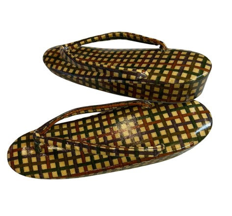 Vintage Silk Kimono and Zori Set – Autumn Geometric Pattern | Elegant Traditional Japanese outfit