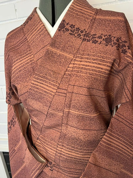 Vintage Japanese Kimono – Rust Brown Awase Kimono with Floral & Stripe Pattern – Traditional Silk Kimono Robe