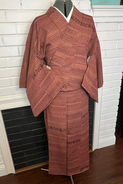 Vintage Japanese Kimono – Rust Brown Awase Kimono with Floral & Stripe Pattern – Traditional Silk Kimono Robe