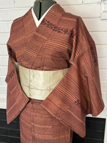 Vintage Japanese Kimono – Rust Brown Awase Kimono with Floral & Stripe Pattern – Traditional Silk Kimono Robe