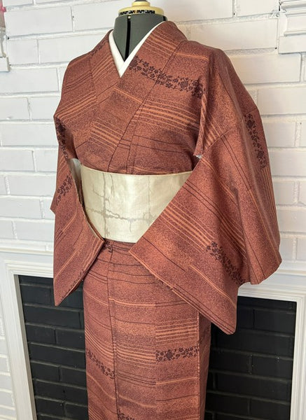 Vintage Japanese Kimono – Rust Brown Awase Kimono with Floral & Stripe Pattern – Traditional Silk Kimono Robe