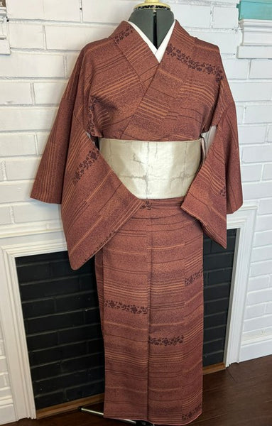 Vintage Japanese Kimono – Rust Brown Awase Kimono with Floral & Stripe Pattern – Traditional Silk Kimono Robe