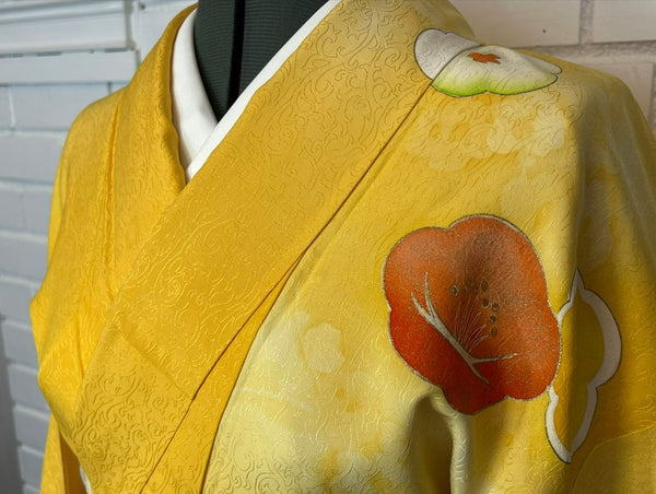 Vintage Silk Awase Kimono – Golden Yellow with Floral Motif – Traditional Lined Japanese Kimono