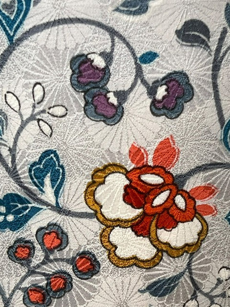 Vintage Awase Kimono – Elegant Floral Japanese Kimono in Soft White