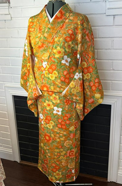 Vintage Awase Kimono – Orange Floral Pattern, Elegant Japanese Traditional Wear