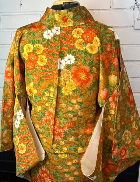 Vintage Awase Kimono – Orange Floral Pattern, Elegant Japanese Traditional Wear
