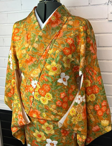 Vintage Awase Kimono – Orange Floral Pattern, Elegant Japanese Traditional Wear