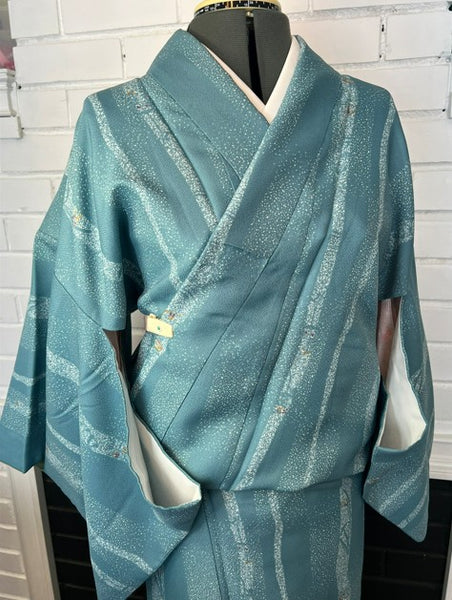 Japanese Awase Kimono –  Silver Wave & Star Scatter Pattern, Elegant Japanese Wear, Size: M