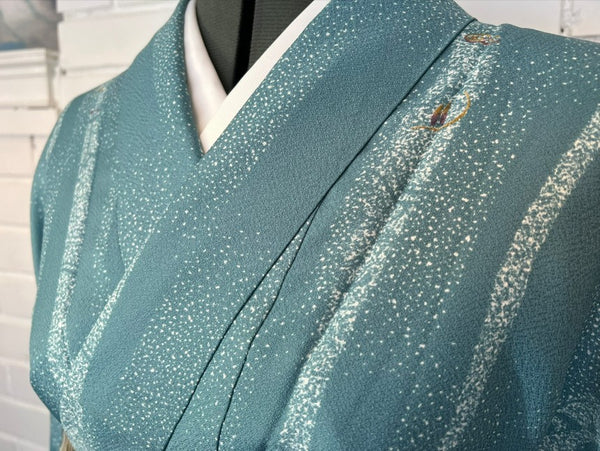 Japanese Awase Kimono –  Silver Wave & Star Scatter Pattern, Elegant Japanese Wear, Size: M