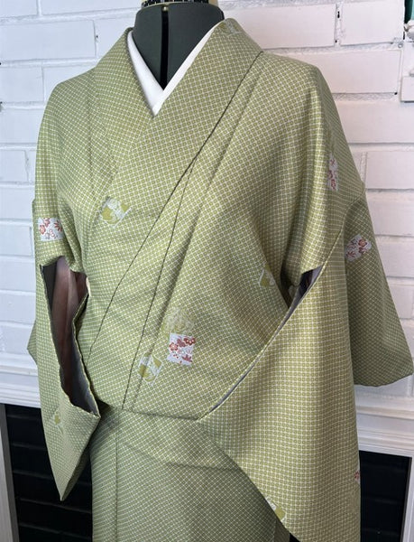 Japanese Awase Kimono / Olive Green Komon with Floral Motif, Size: M-L