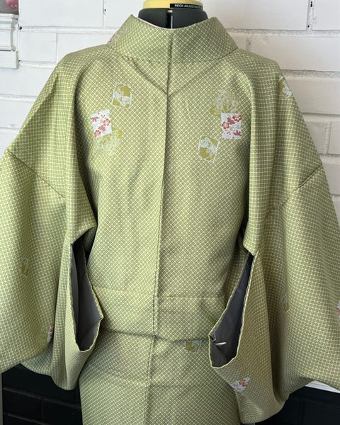 Japanese Awase Kimono / Olive Green Komon with Floral Motif, Size: M-L