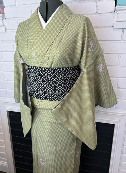 Japanese Awase Kimono / Olive Green Komon with Floral Motif, Size: M-L