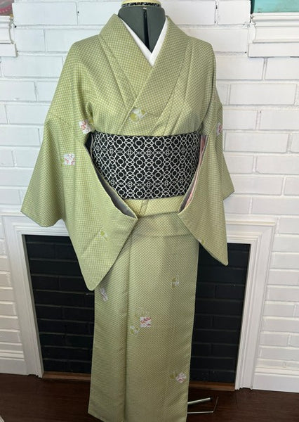 Japanese Awase Kimono / Olive Green Komon with Floral Motif, Size: M-L