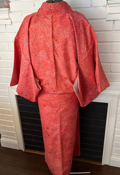 Vintage Japanese Awase Kimono – Deep Red with Scattered Floral & Snow Splash Pattern