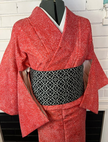 Vintage Japanese Awase Kimono – Deep Red with Scattered Floral & Snow Splash Pattern