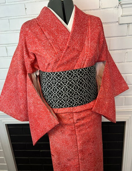 Vintage Japanese Awase Kimono – Deep Red with Scattered Floral & Snow Splash Pattern