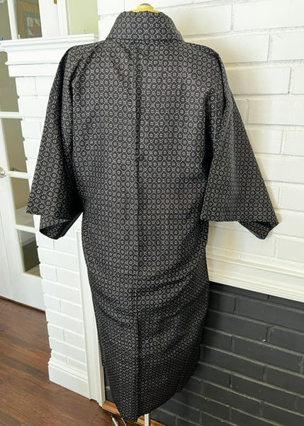 Japanese Vintage Petite Awase Kimono – Kasuri-Style Cross Pattern, Hand-Sewn Cotton Lined Kimono