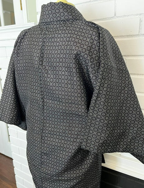 Japanese Vintage Petite Awase Kimono – Kasuri-Style Cross Pattern, Hand-Sewn Cotton Lined Kimono