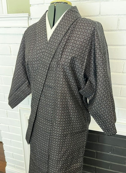 Japanese Vintage Petite Awase Kimono – Kasuri-Style Cross Pattern, Hand-Sewn Cotton Lined Kimono