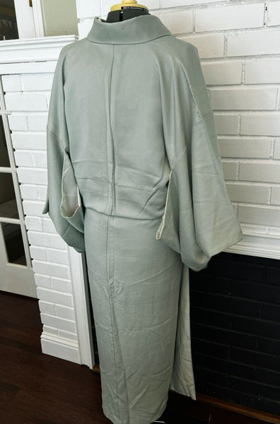 Japanese Vintage Awase Kimono – Mint Green Silk, Subtle Diamond Weave Pattern, Size S-M