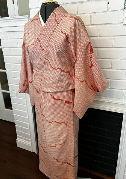 Japanese Vintage Awase Kimono – Salmon Pink Kikko Pattern with Cloud Motif, Size S