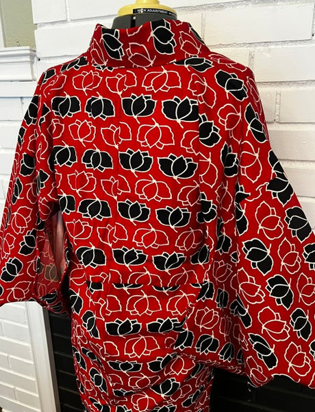 Japanese Vintage Hitoe Kimono – Red with Black & White Lotus Flower Print, 100% Cotton Unlined Kimono, Petite Size